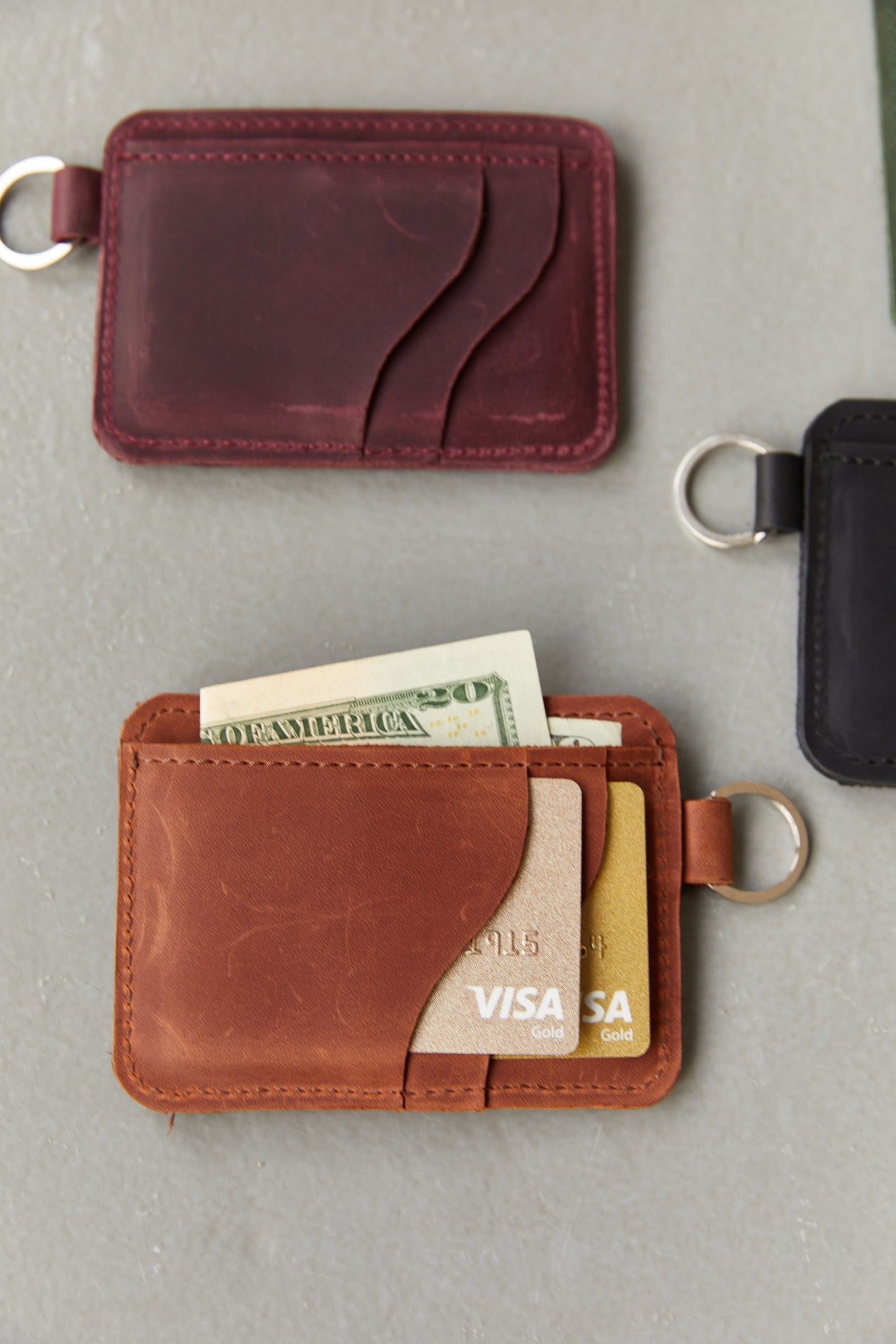 Green Leather Keychain Wallet β Compact & Stylish Wallet with Keyring for Everyday Use
