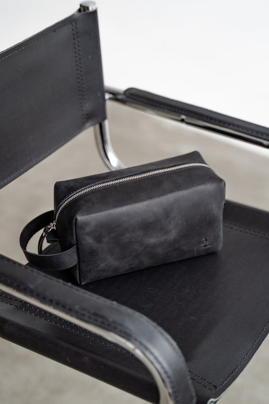 Black Leather Toiletry Bag – Premium Bathroom Organizer for Men & Women